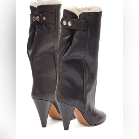 Isabel Marant Lakfee shearling-lined leather ankle boots - Picture 2 of 11